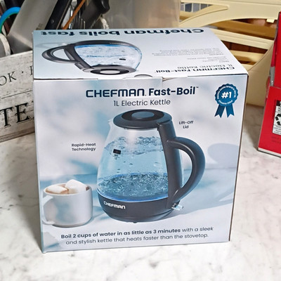 Chefman Fast-Boil 1L Cordless Glass Electric Kettle 1500W Black/Clear