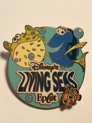 2005 * WDW Living Seas Attraction at Epcot Pin * Sliding Nemo