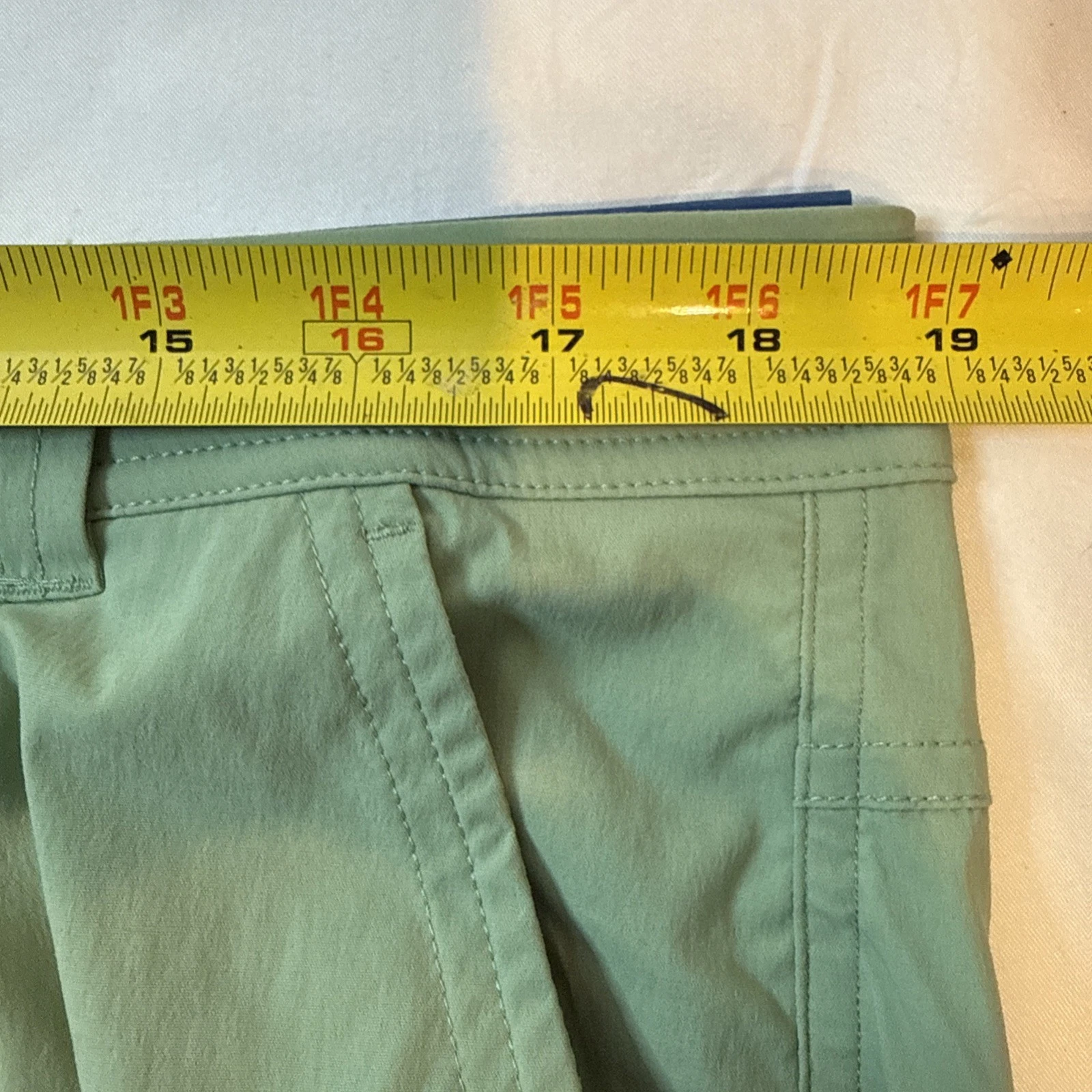 Reel Legends Men’s Performance Outfitters large(38x32) Green Fishig Pants