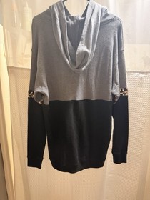 PINK Victoria's Secret Sequin Leopard Pullover Hoodie Gray Black M