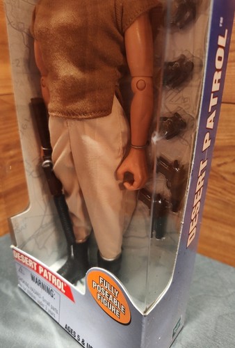 NUEVAS EN CAJA FIGURAS DE ACCIÓN HASBRO GI JOE DESERT PATROL 2001 12" TOTALMENTE POSABLES SELLADAS - Imagen 6 de 15