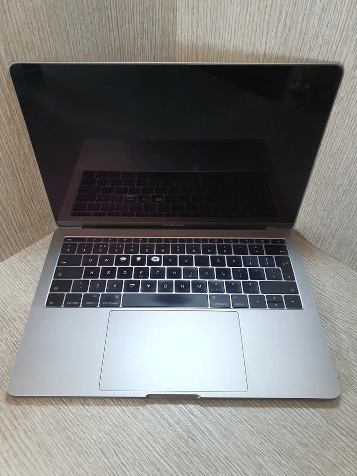 Apple MacBook Pro 13" 2016 · i5 · 16GB · 256GB, photo 1 of 5