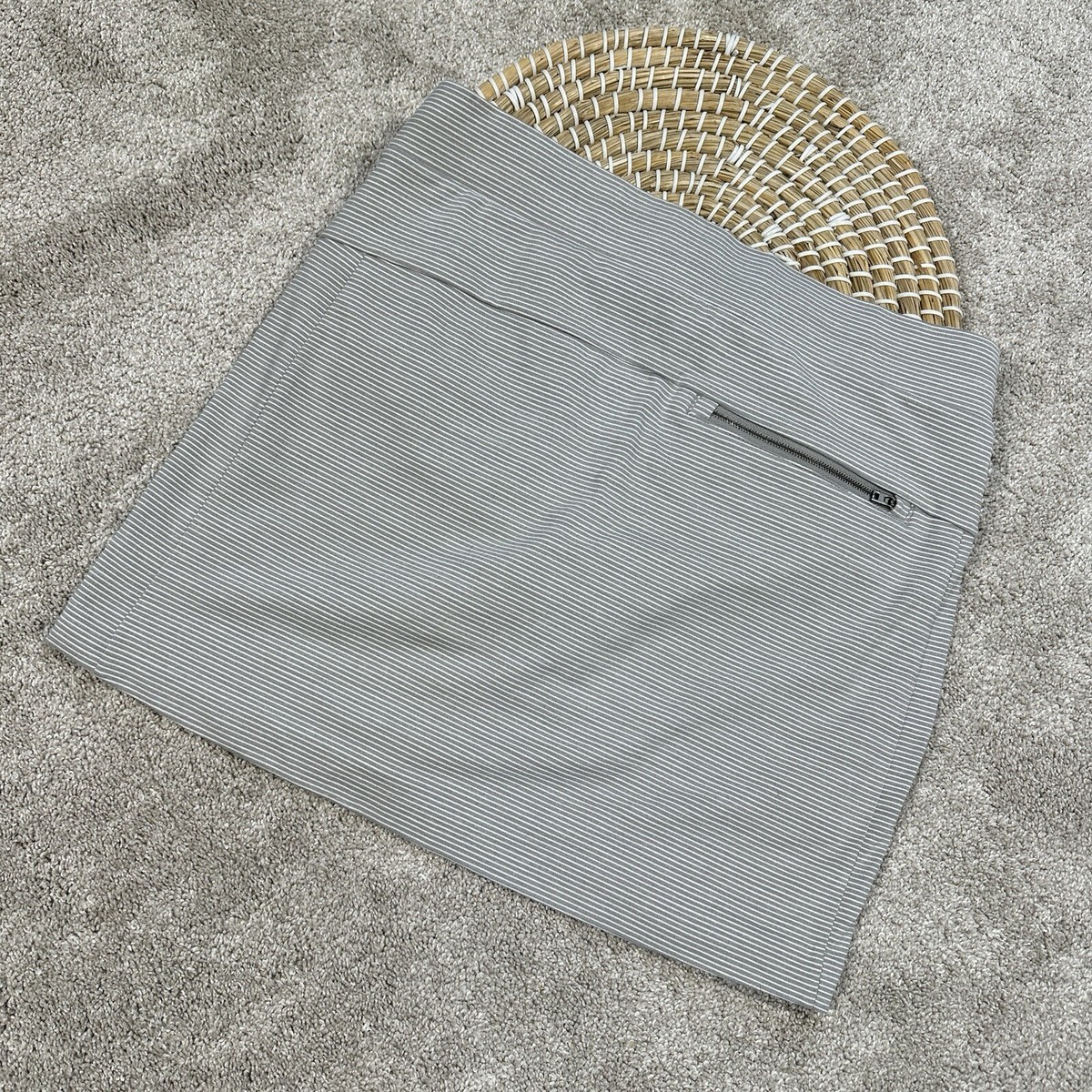 Jupe Athleta Metro Skort Femme - Noir/Blanc/Gris Rayé - Taille M - Poches Zippées