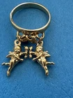 VTG LOUIS STERN GOLD PLATED BAND WITH CUPIDS Ring Sz 7  - Costume Jewelry