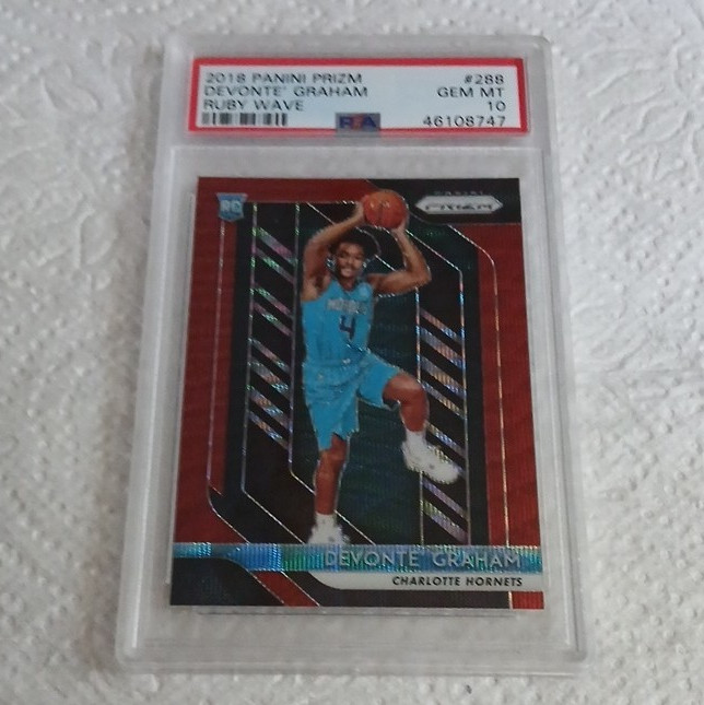 Panini Prizm 2018-19 Devonte' Graham #288 Ruby Wave Prizm RC PSA 10