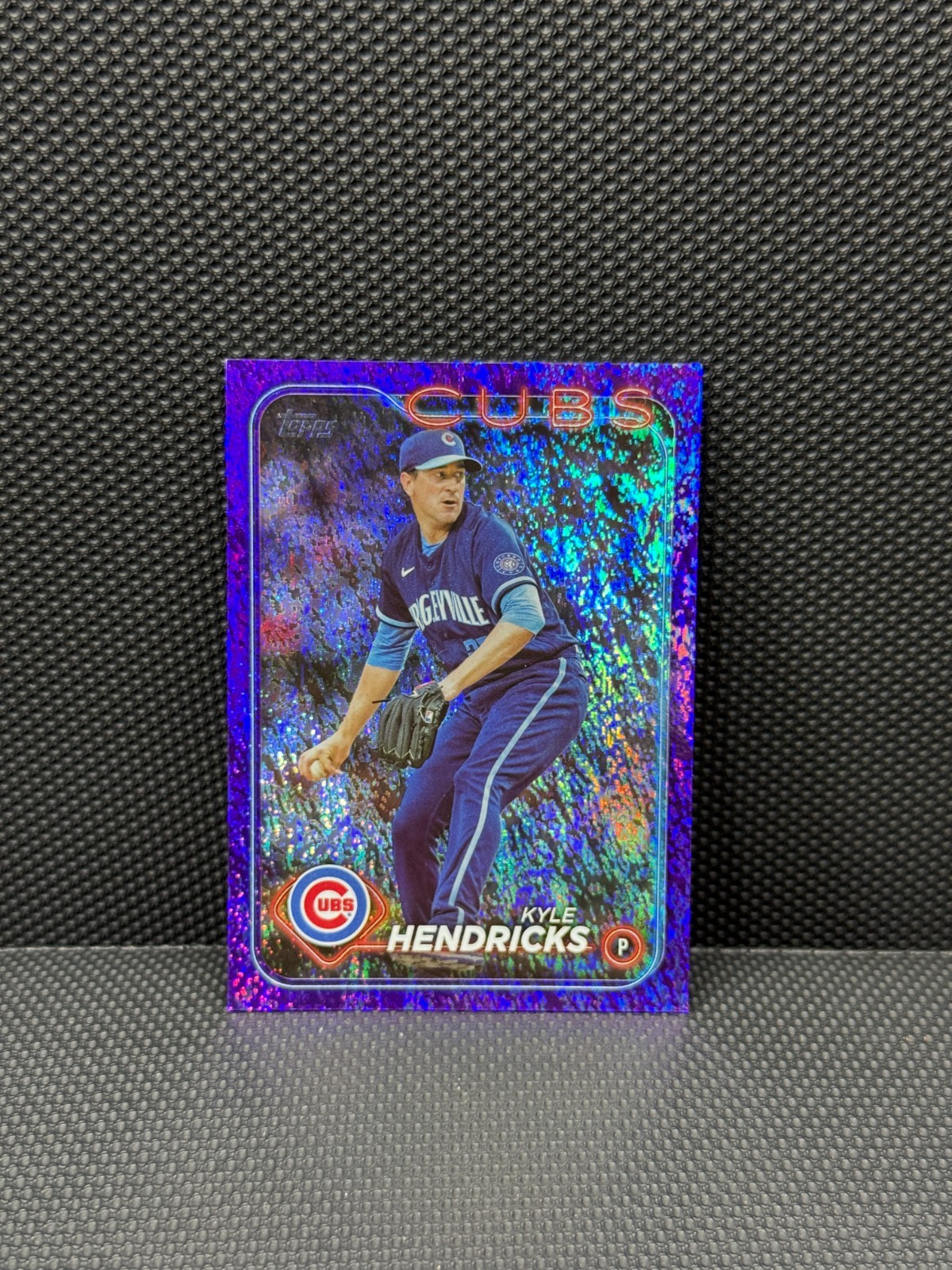 2024 Topps Series 2 Kyle Hendricks /799 Purple Foil #567 Cubs