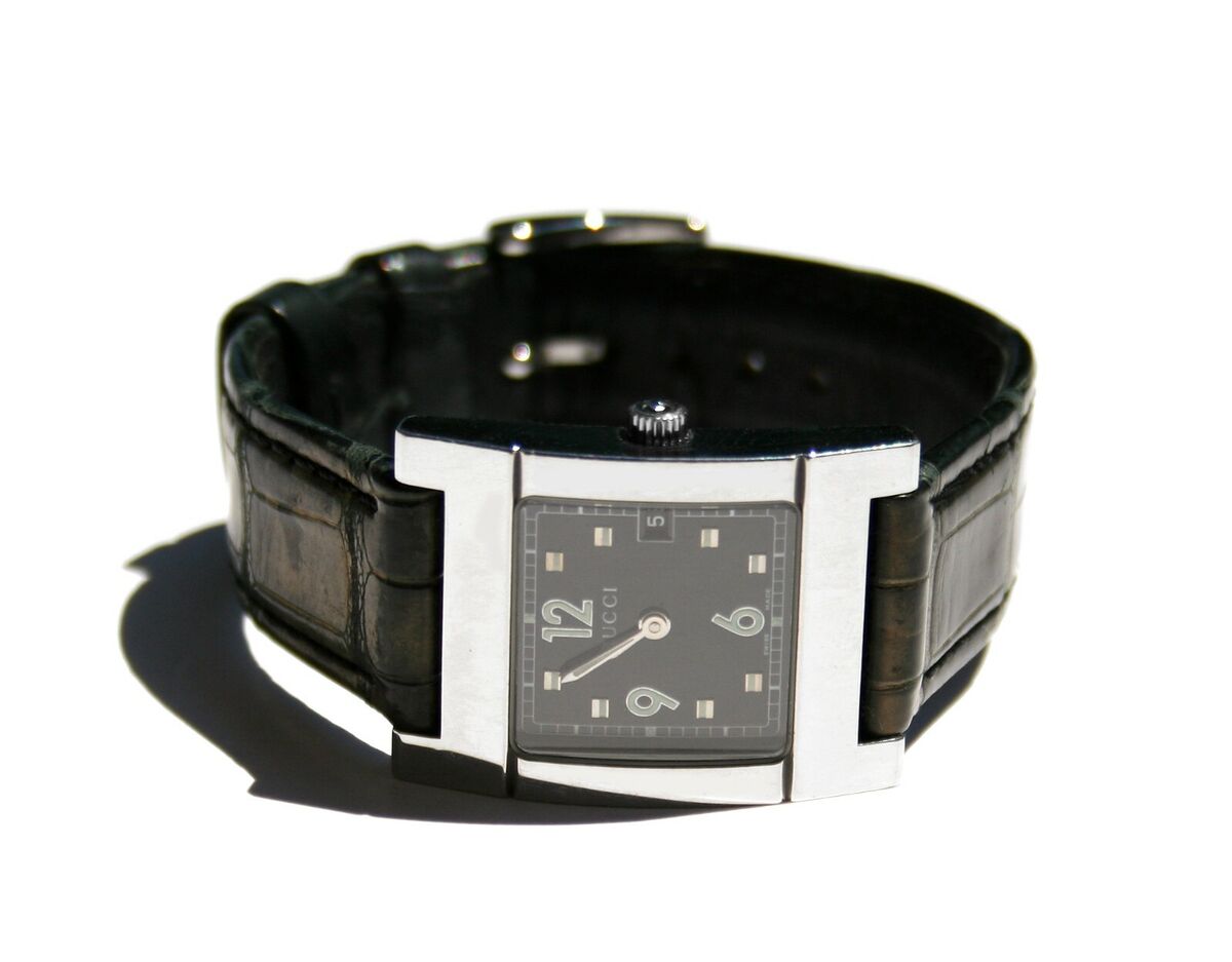 Gucci Signature Watch Crocodile Band 7700L Luxurious! | eBay Gucci Signature Watch Crocodile Band 7700L Luxurious! | eBay