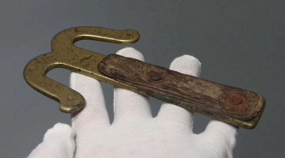 Настоящий изящный Тибетский старинный буддийский сплав 19 века медный молочный крюк амулет - Изображение 2 из 4