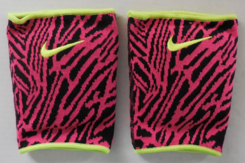 nike essential knee pads