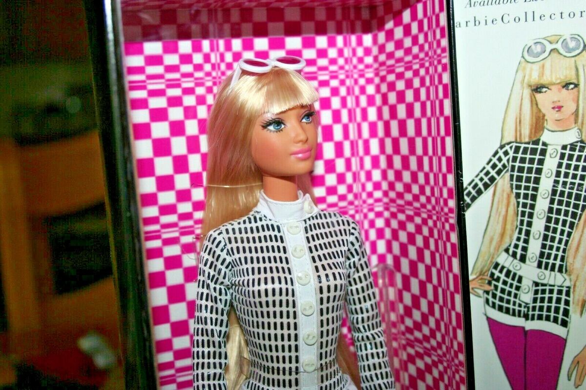  Barbie A Nod for Mod Gold Label Collector Doll : Toys