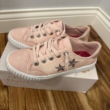 Blowfish Malibu Shoes For Girls Sneakers Size 4