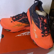 ALTRA Mont Blanc Men's US 10.5   T Running ALOA547K602 Coral/Black Barely Worn