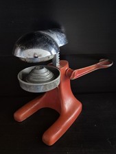 Vintage JUICE KING Manual Citrus Press Fruit Juicer 1950-60s