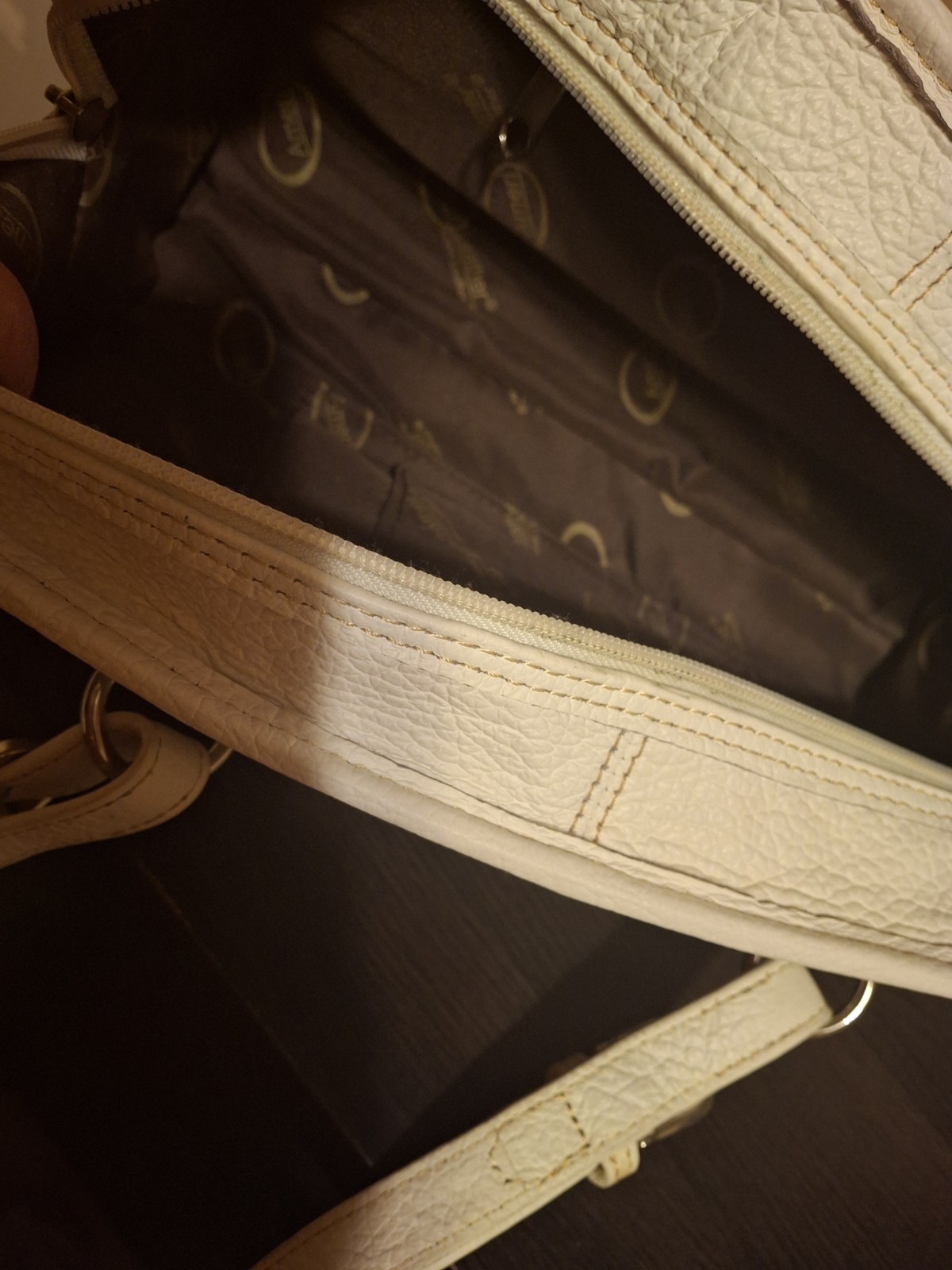 Ameri Leather White Satchel Handbag - image 3