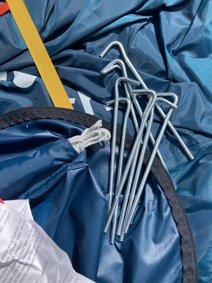 Decathlon Quechua - 2 Second Pop-Up Camping Backpacking Tent For 3 People - Image 4 of 4