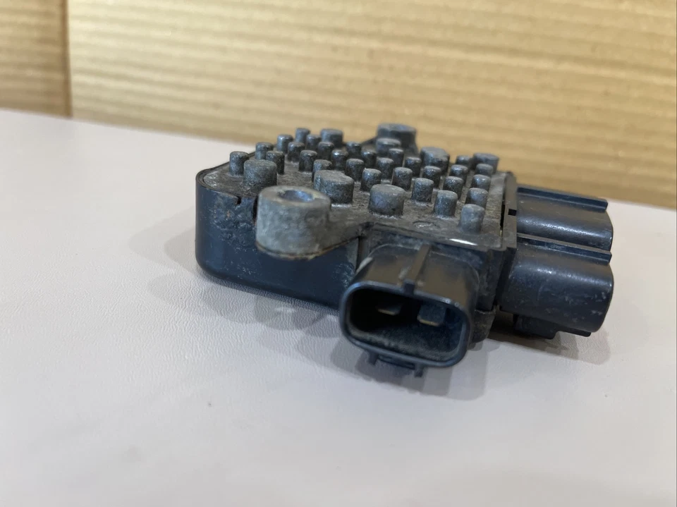 Ventilador de refrigeración del radiador OEM Nissan 370Z Infiniti EX35 FX35 FX50 G37 Q60 Q70 #3 Foto 4 de 4