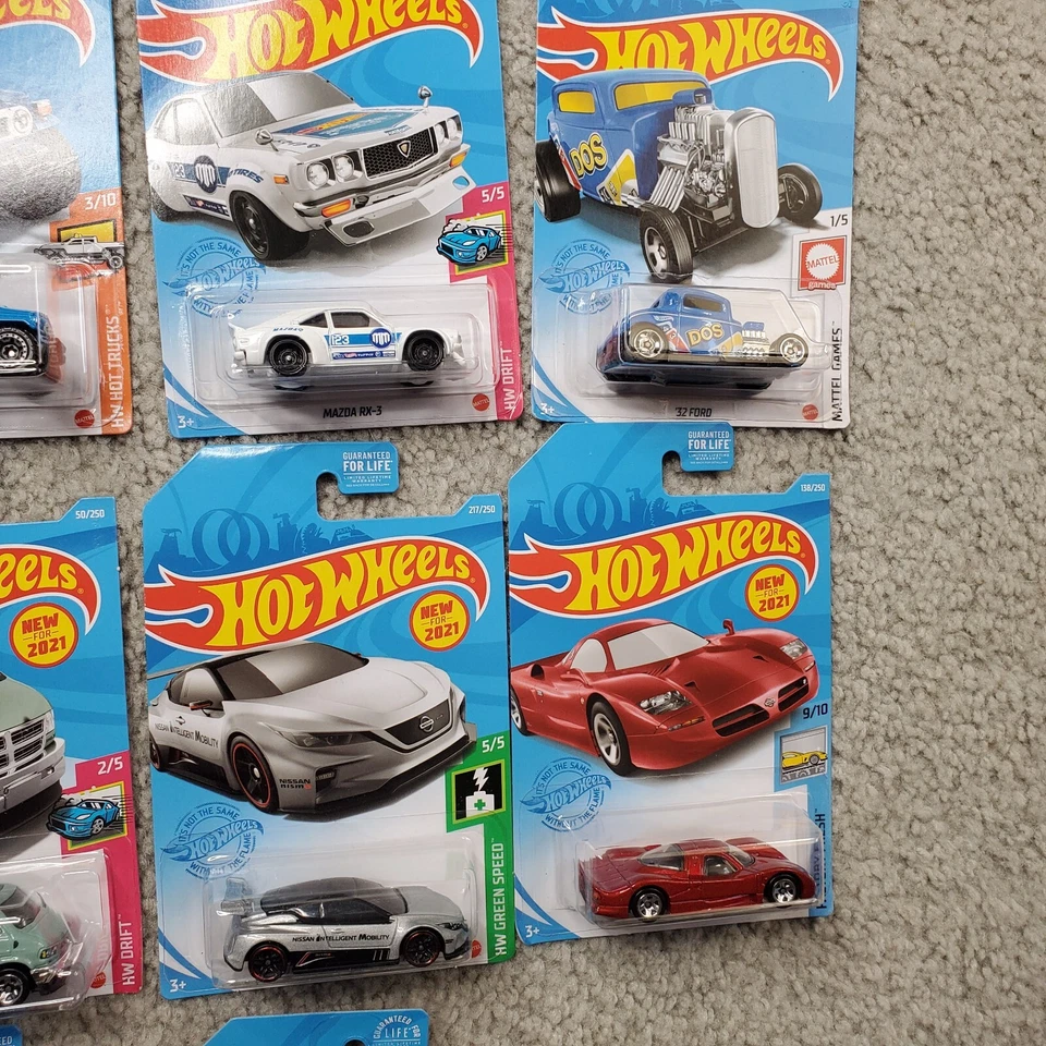 Enorme Lote Misto Hotwheels Novo Em Pacotes 23 Total Starter Collection Anos 2020  - Imagem 4 de 4