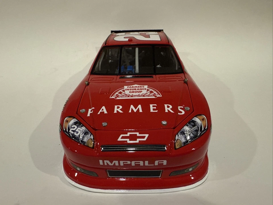 2011 Mark Martin #25 Farmers Insurance 1/24 Diecast - Image 3 of 4