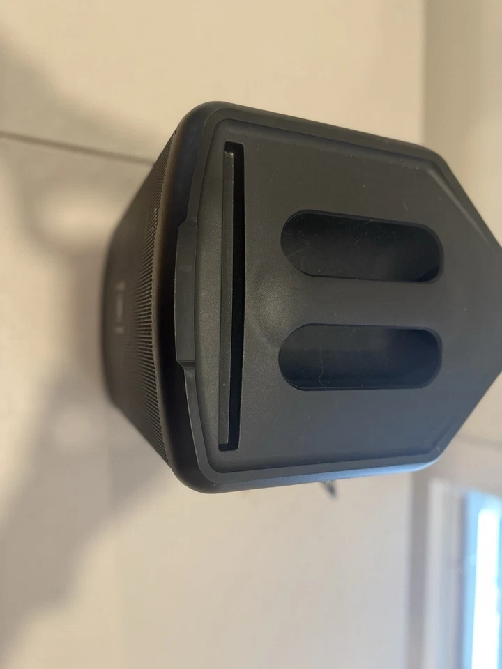 JBL EON ONE Compact All-in-One Rechargeable Speaker - Image 3 of 4