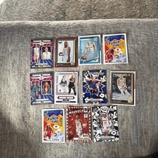 Donruss WNBA: Paige Bueckers,Dijonai Carrington,Sabrina Ionescu, Kelsey Mitchell