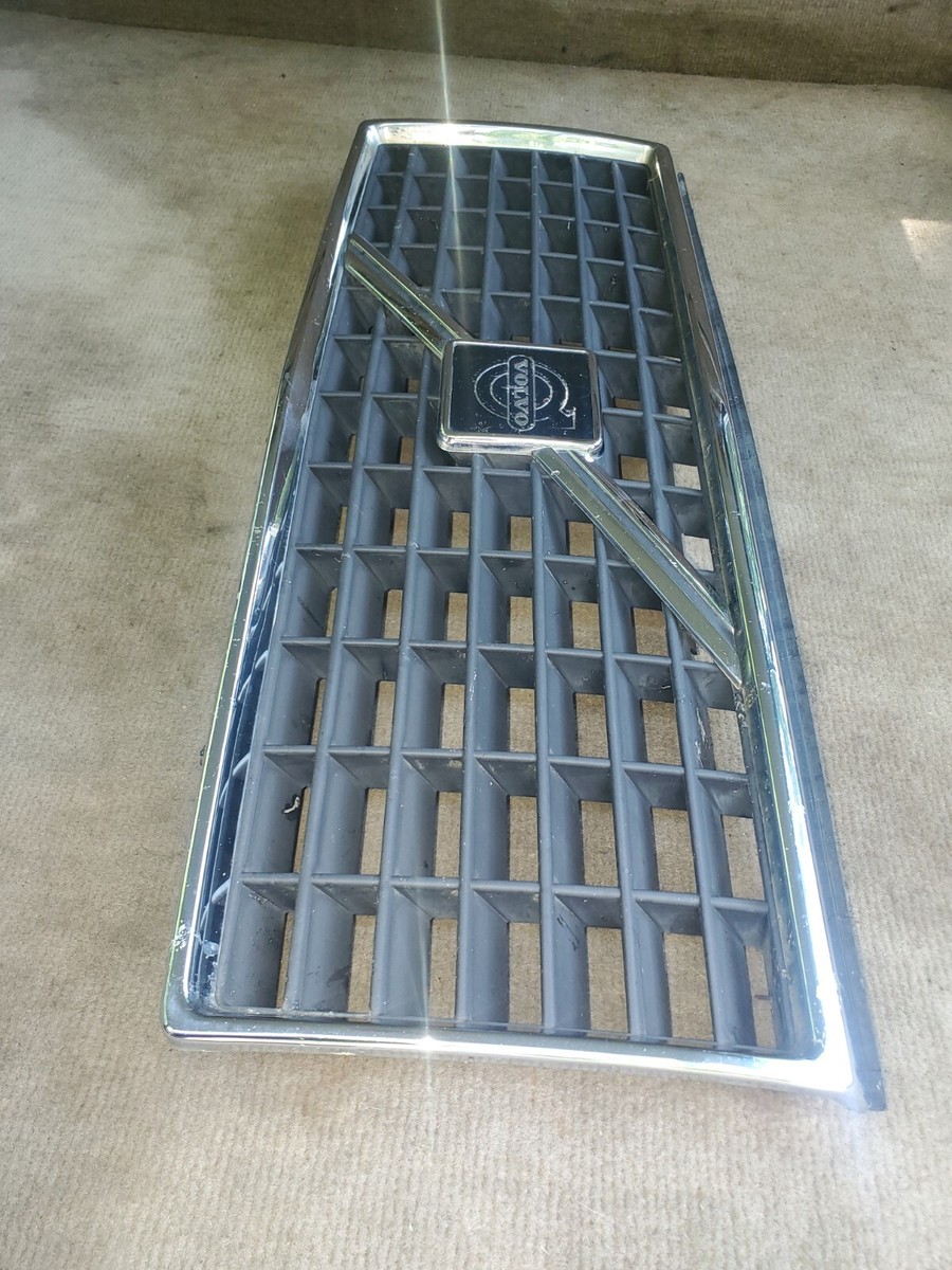 Volvo 240 Flat Nose Grille Pn 1247271 | eBay