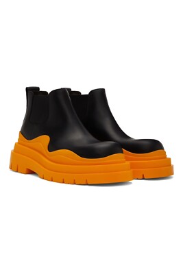 New In Box Bottega Veneta Low Chelsea Tire Ankle Boots in Black