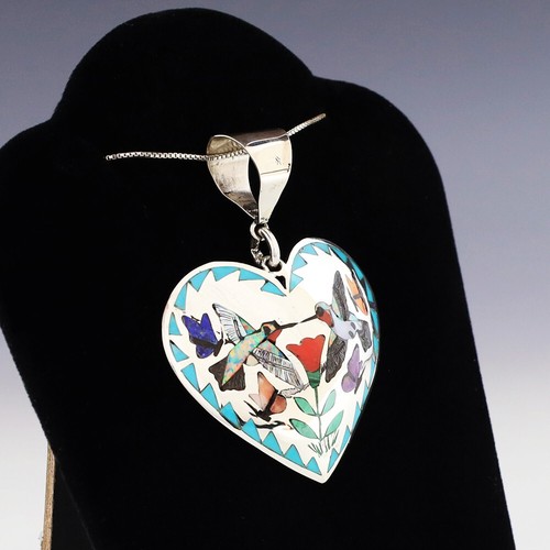 NATIVE AMERICAN ZUNI INLAY HUMMINGBIRD HEART PENDANT BY QUINTIN QUAM - Picture 3 of 5