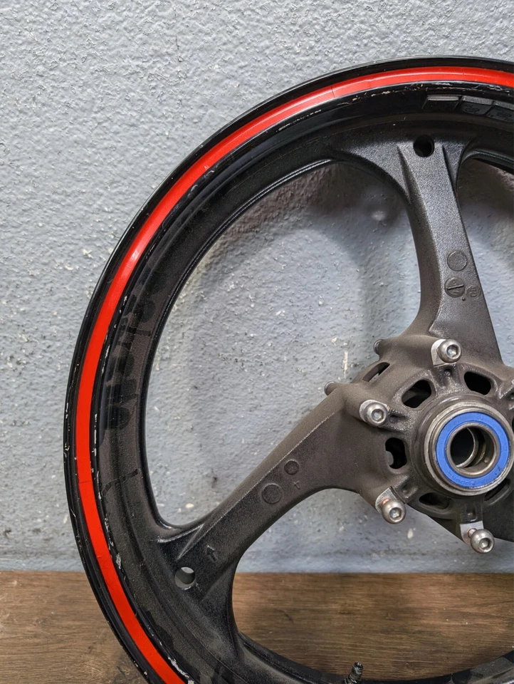 Llanta delantera Honda CBR1000RR CBR 1000RR 2004-2007 OEM - 44650-MEL-D20ZC Foto 2 de 4