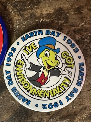 Disney Jiminy Cricket Earth Day 1992 Pinback Button ''I've Got Environmental''
