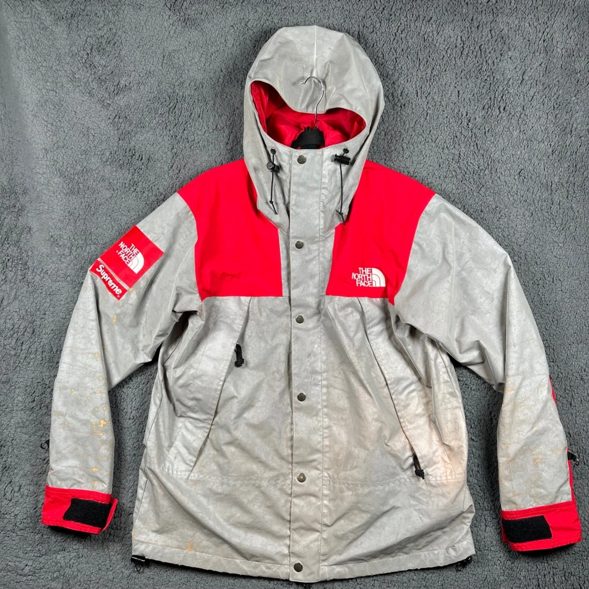 Preços baixos em The North Face Supreme x The North Face vermelho
