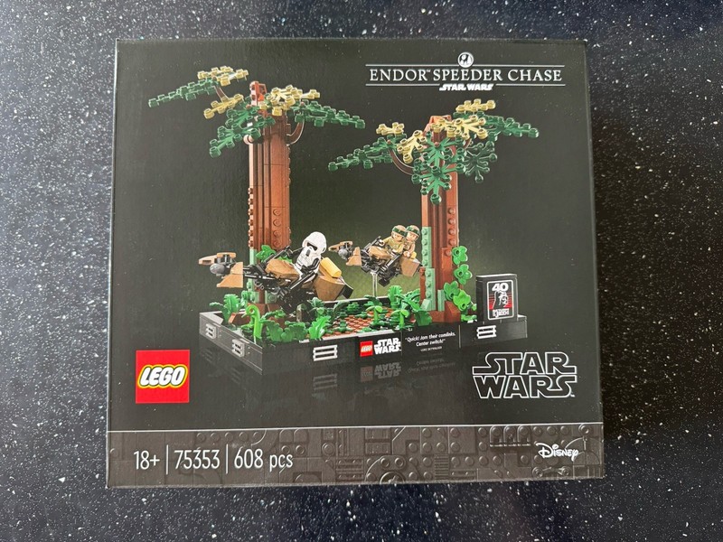 LEGO Star Wars 75353 Endor Speeder Chase Brand New Sealed