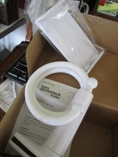 Tablet  ipad  Phone Device Gooseneck Holder  with clip NIB White Digital Basics