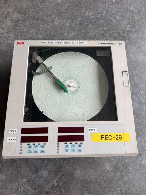 ABB 1913JA001100000STD Commander 1900 Circular Chart Recorder 3-Pen 115VAC