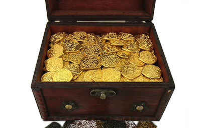Lot of 200 Toy Metal Shiny Gold Pirate Coins with Treasure Chest