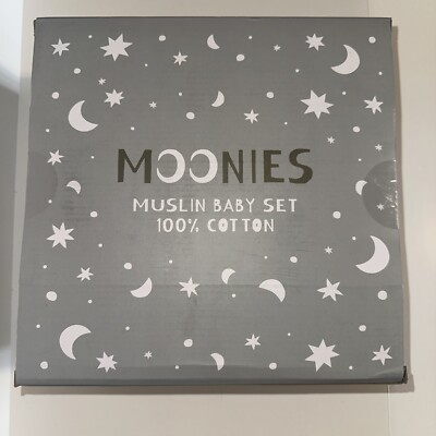 MOONIES 18 Pack Muslin Baby Set: 8 Bibs, 6 Burp Cloths & 4 Swaddle Blanket New