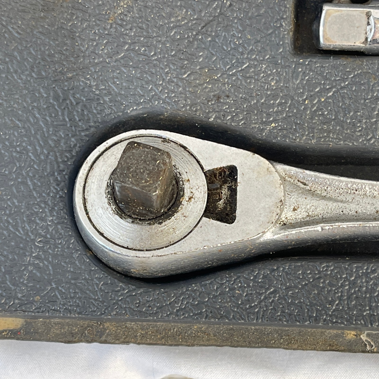 17 Pc Sears Craftsmen 1/4 & 3/8 METRIC Drive Socket Wrench Set 9-33237 Vintage