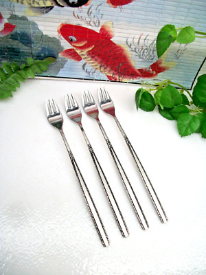 4   Oneida Community  VIA ROMA  Stainless Steel  Seafood Cocktail Oyster Forks