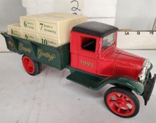1993 ERTL Die-Cast Metal Collectible Gift BANK Truck SEASONS GREETINGS NIB