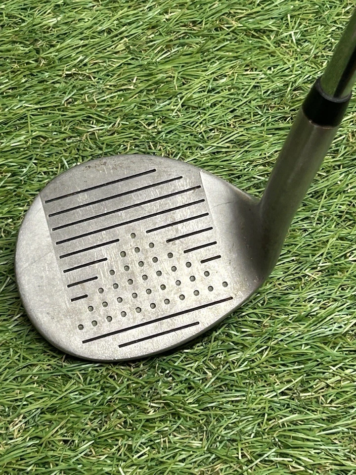 *The Accurate Weapon Sand Wedge /Regular Flex Steel Shaft/ R/H* - Image 3 of 4