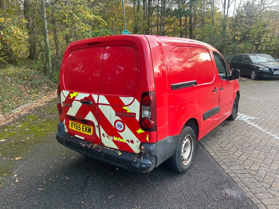 Peugeot Partner 1.6 HDi 750 SE L2 Panel Van – 2015 (65) – Ex Royal Mail – Starts - Image 4 of 4