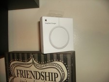 Apple MagSafe Wireless Charger for MagSafe iPhone Sealed