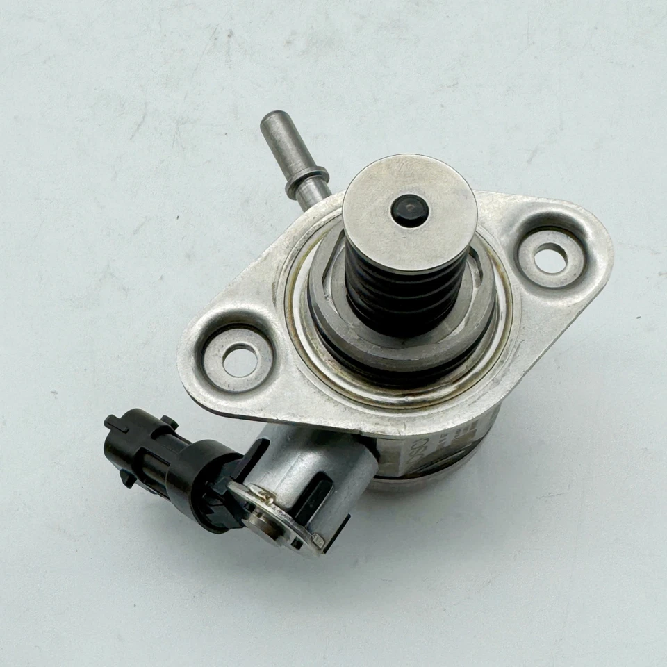 0261520201 Bomba de combustible de alta presión para 15-22 Hyundai Kia modelos 2,4 L 35320-2GGA0 Foto 2 de 4