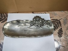 JOLIS Ancien VIDE POCHE EN ÉTAIN 95% Avec DÉCOR D'UNE GERBE DE FLEURS 