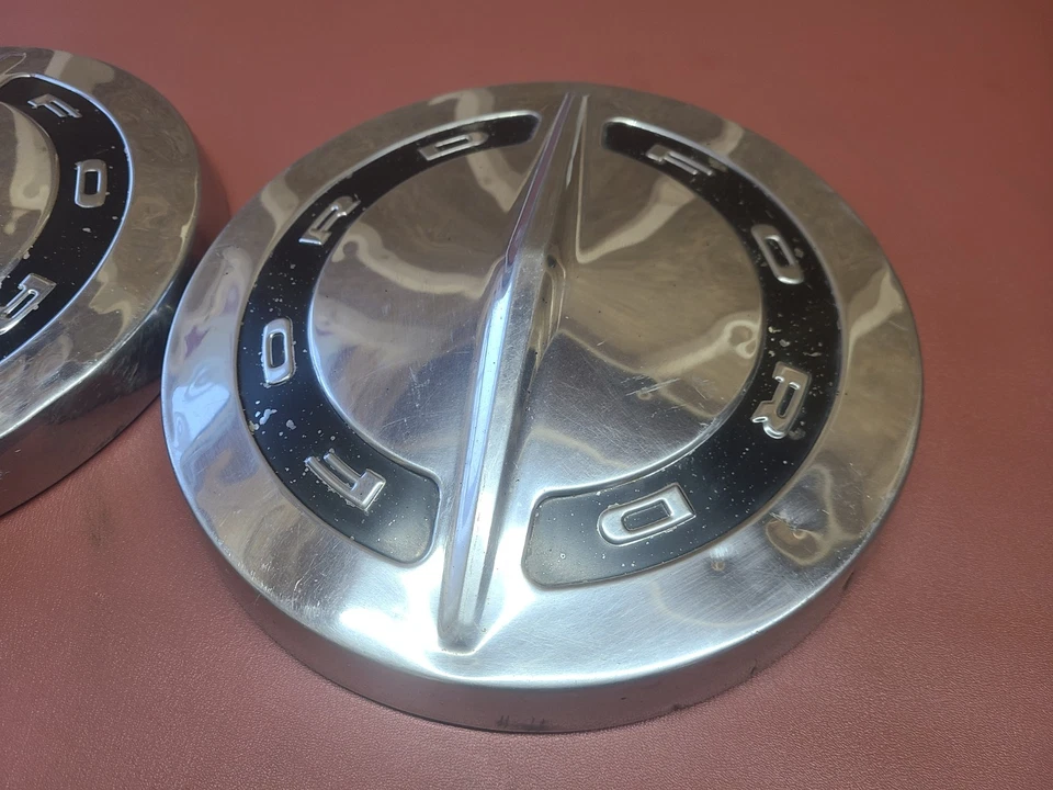 "Ford Galaxie 500 Fairlane Truck F100 1964 1965 1966 tapacubos plato para perros par de 10,5""" Foto 2 de 4