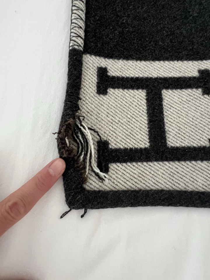 Manta HERMES Lana Cachemira Avalon en Negro Gris Foto 4 de 4