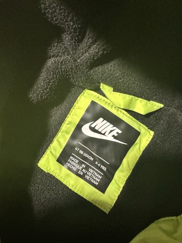 🔥 Nike Unisex Youth Zip Up Hooded Windbreaker Jacket W/ Fleece Lining Sz 4T 🔥 - Picture 2 of 5
