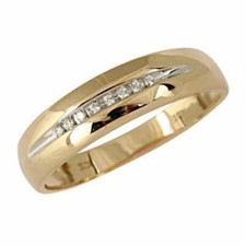 Natural Round Diamond Accent Mens Wedding Band Ring 10K Yellow Gold