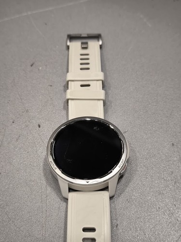 Used Smartwatch - Working, Scratched, No Accessories - 第 1/6 張圖片