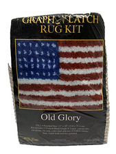 OLD GLORY U.S.A. Flag 13" x 10" Graph N Latch Rug Kit 37821 NEW SEALED