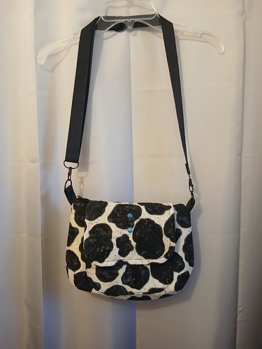 Neue Southwestern Cowgirl-Umhängetasche mit Kuh-Druck schwarz creme Sling Schultertasche - Bild 3 von 11